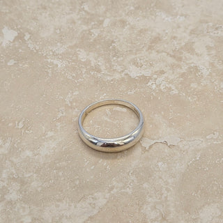 Joni Curved Band Ring