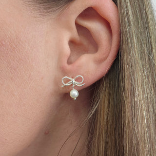 Bow Pearl Earrings