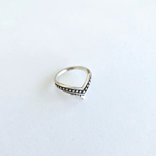 Single Beaded Forefinger Ring - Silver