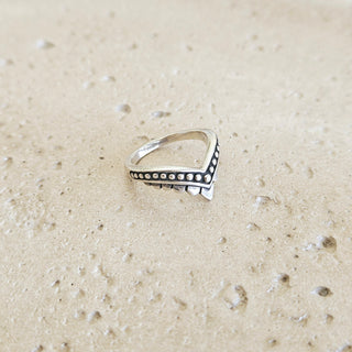 Single Beaded Forefinger Ring - Silver