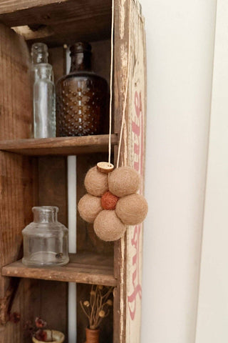 Felt Flower Fresheners - Creamy Caramel