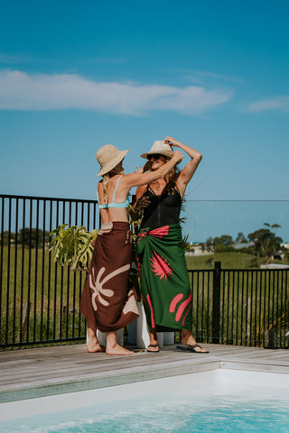 A Company of Friends Sarong