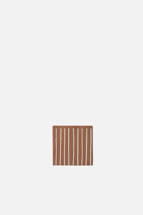 BRICK/WHITE