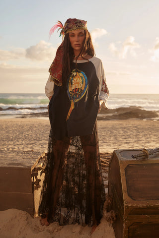 The Stay Wild Raglan Tee - Black