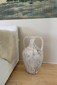 Lombok Urn Buffalo Antique Whitewash