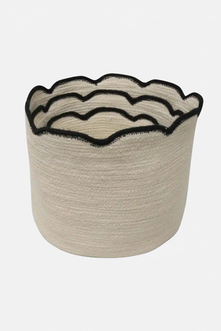 Jute Scallop Basket